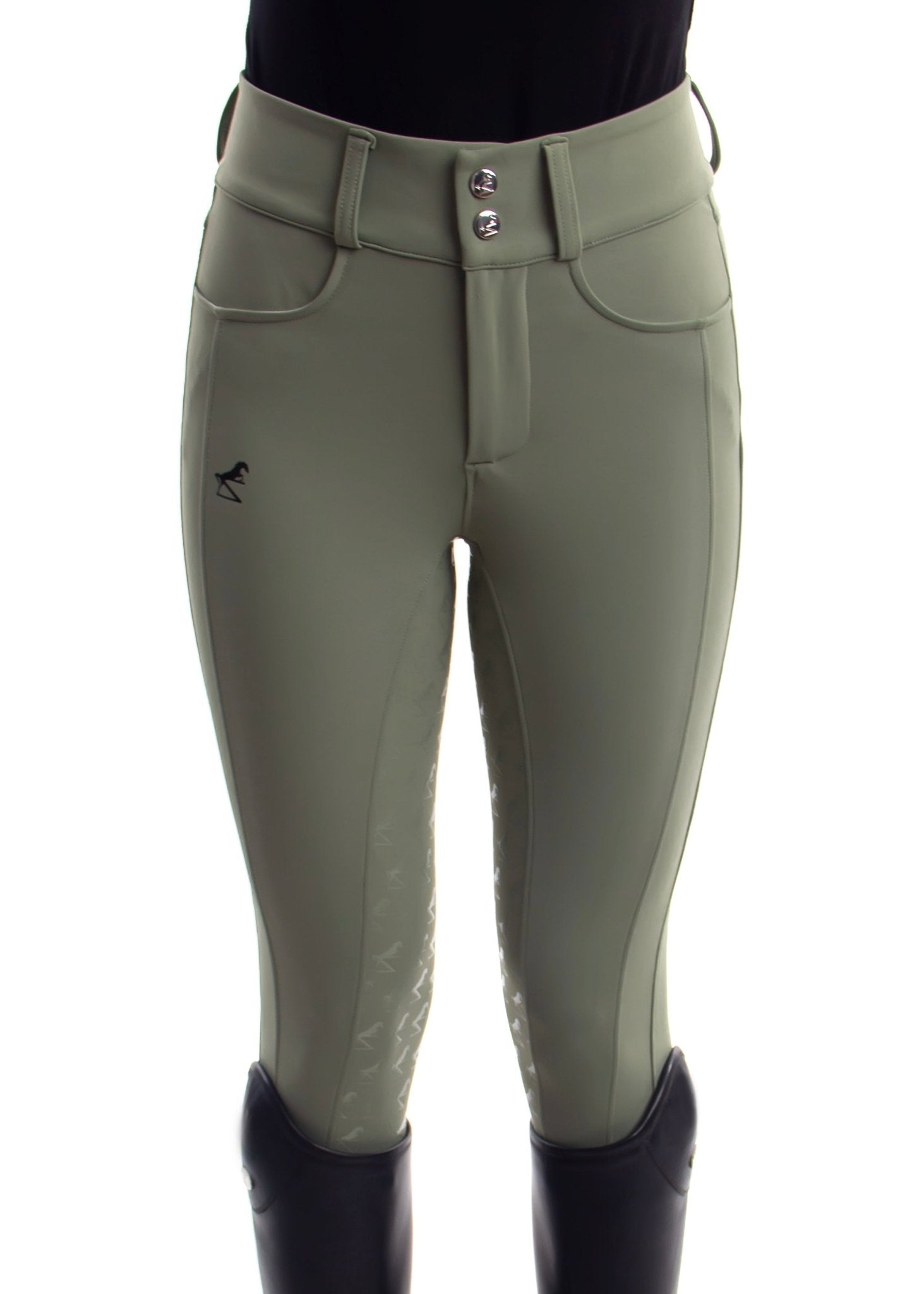 #Equitación #RopaDeEquitación #ModaEcuestre #CaballeríaToscana #MaximilianEquestrian #StockholmEquestrian #EquipaciónEcuestre #EstiloEcuestre #CompeticiónEcuestre #PantalonesDeEquitación #Pol