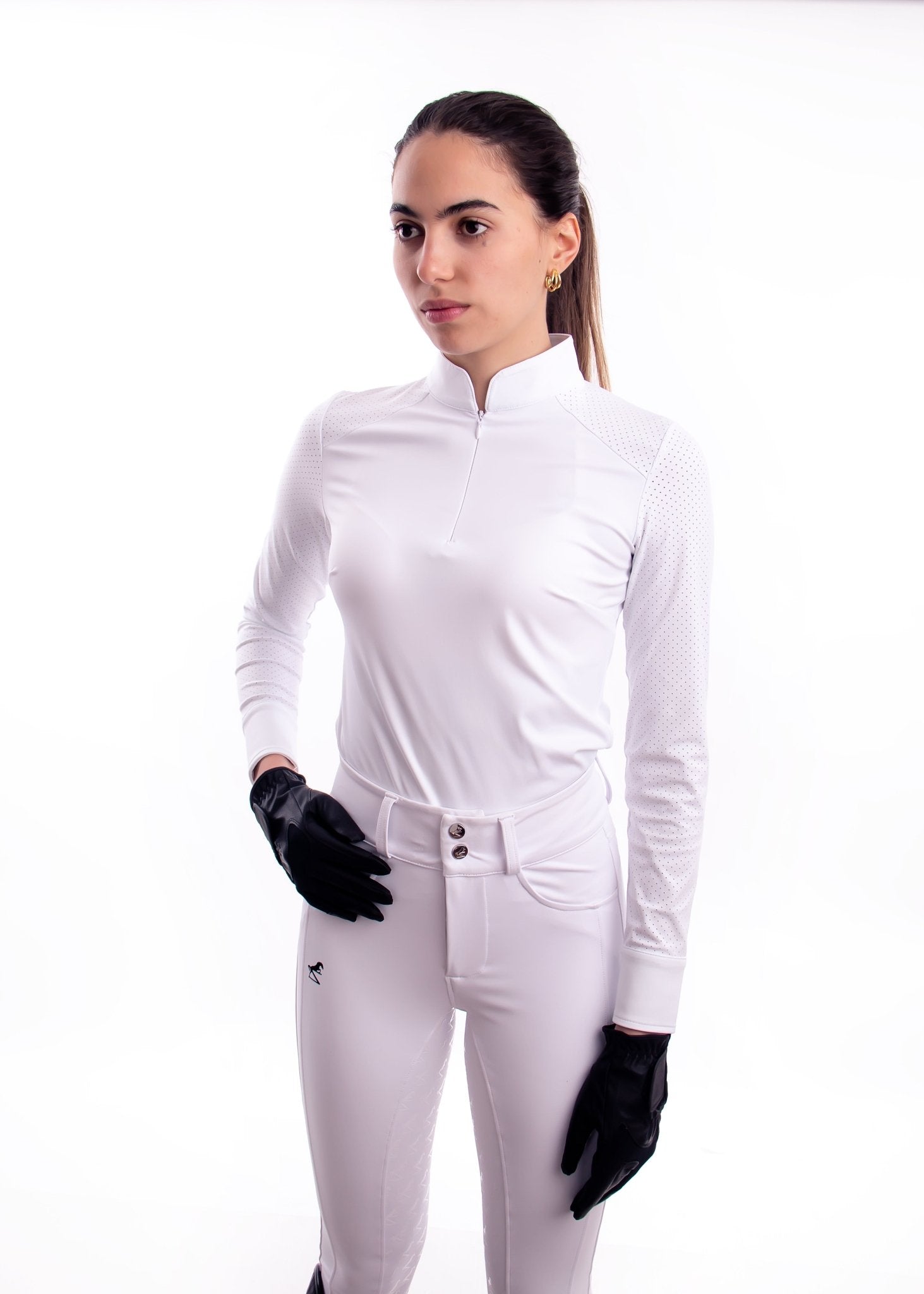 #Equitación #RopaDeEquitación #ModaEcuestre #CaballeríaToscana #MaximilianEquestrian #StockholmEquestrian #EquipaciónEcuestre #EstiloEcuestre #CompeticiónEcuestre #PantalonesDeEquitación #Pol