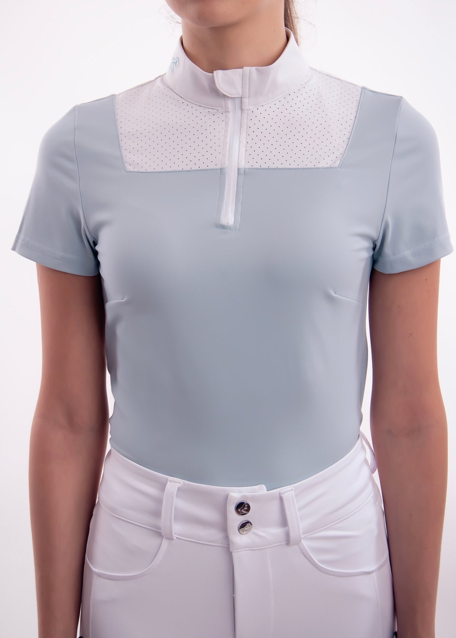 #Equitación #RopaDeEquitación #ModaEcuestre #CaballeríaToscana #MaximilianEquestrian #StockholmEquestrian #EquipaciónEcuestre #EstiloEcuestre #CompeticiónEcuestre #PantalonesDeEquitación #Pol