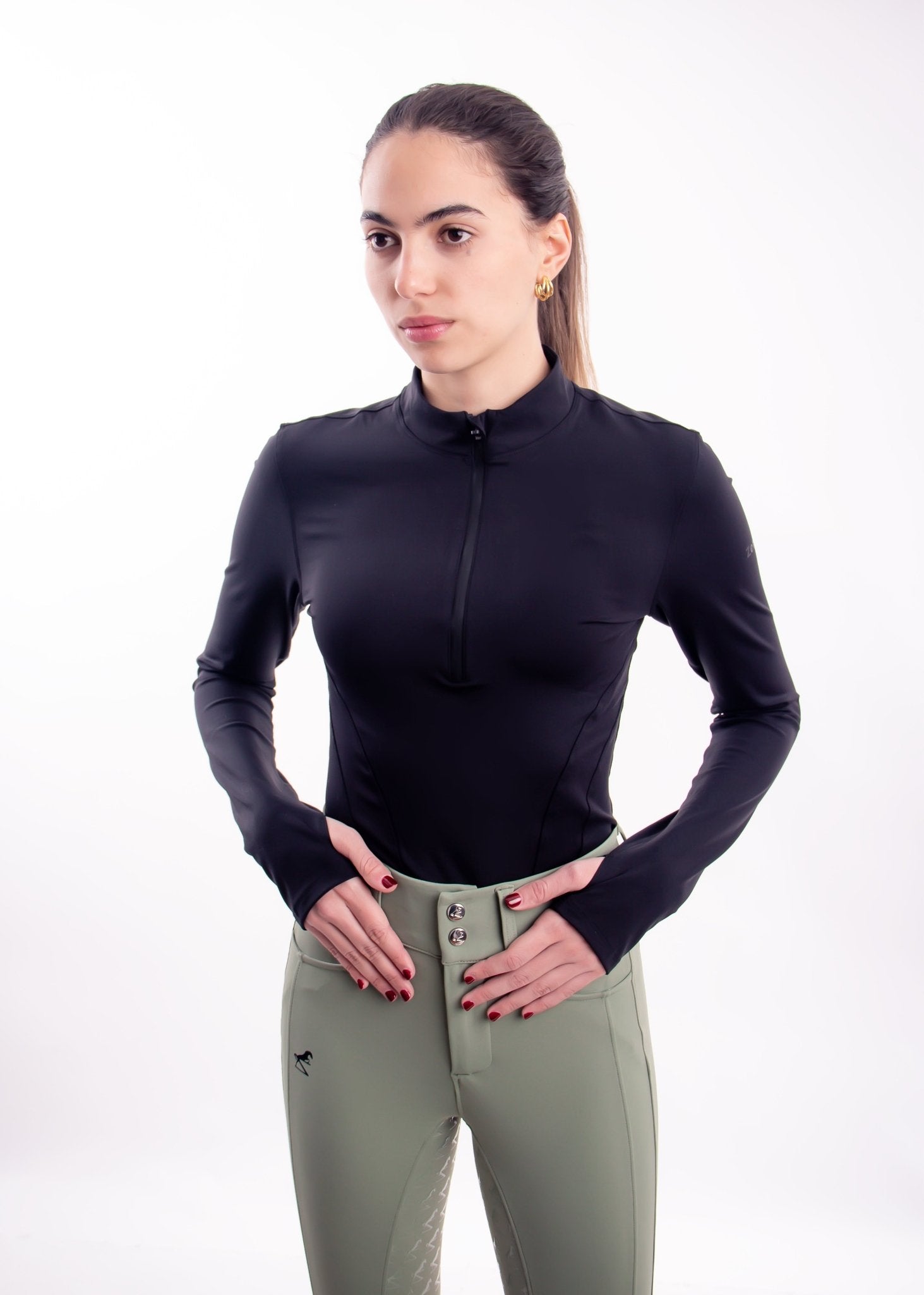 #Equitación #RopaDeEquitación #ModaEcuestre #CaballeríaToscana #MaximilianEquestrian #StockholmEquestrian #EquipaciónEcuestre #EstiloEcuestre #CompeticiónEcuestre #PantalonesDeEquitación #Pol